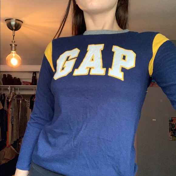 Vintage gap shirt💙 - Picture 3 of 5